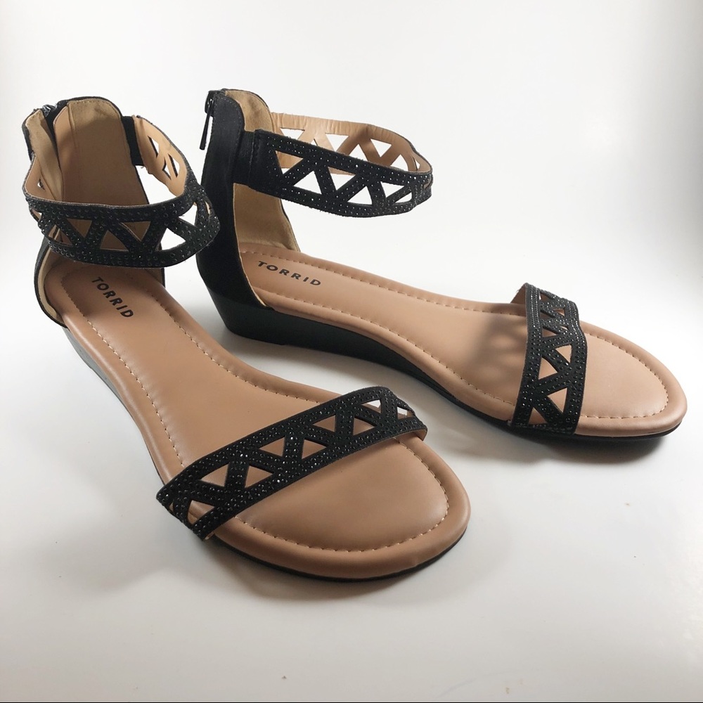 Torrid Black Ankle Strap Back Zip Sandal Size 11